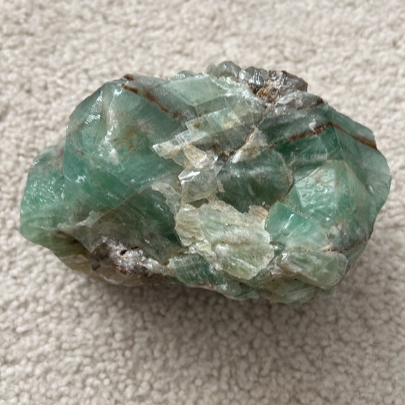 Large Stone - Picture 5 of 5